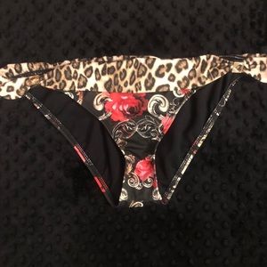 Guess bikini bottom